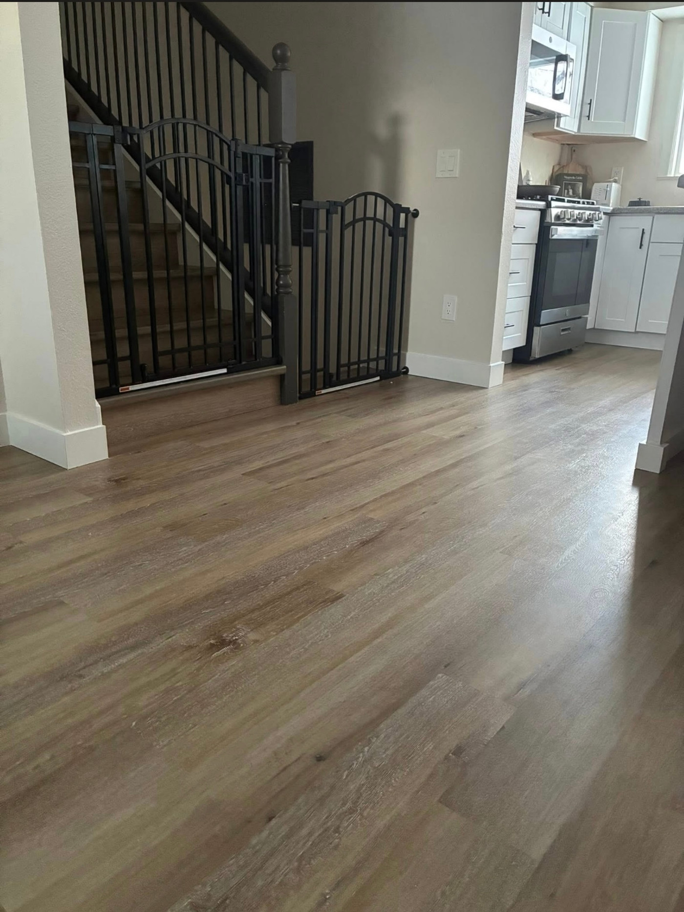 LVP — Light Oak Brown installed